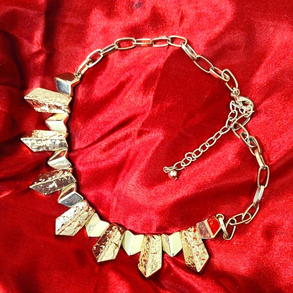 Vintage Bold Gold Tone Statement Necklace
